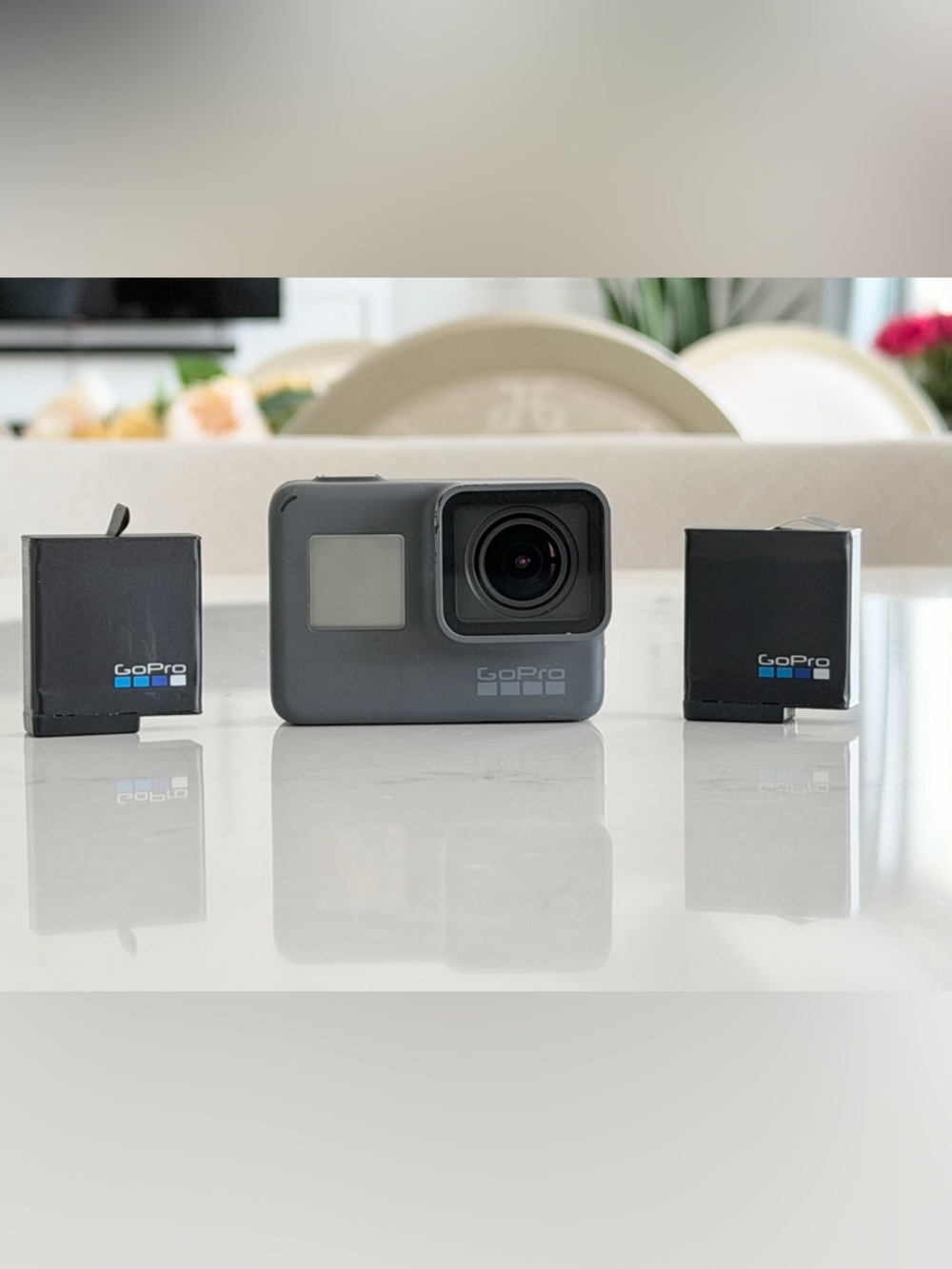 GoPro HERO5 Black Bundle - FULL KIT
(2 Batteries + Mounts + SD Card)
